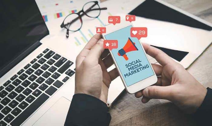 Socialinių tinklų vaidmuo B2B verslo rinkodaros komplekse Digital Touch